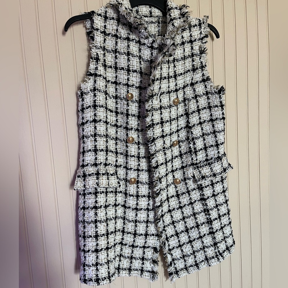 Chic Black and White Tweed Vest